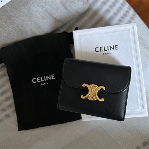 CELINE Shiny Calfskin Small Triomphe Wallet Black.